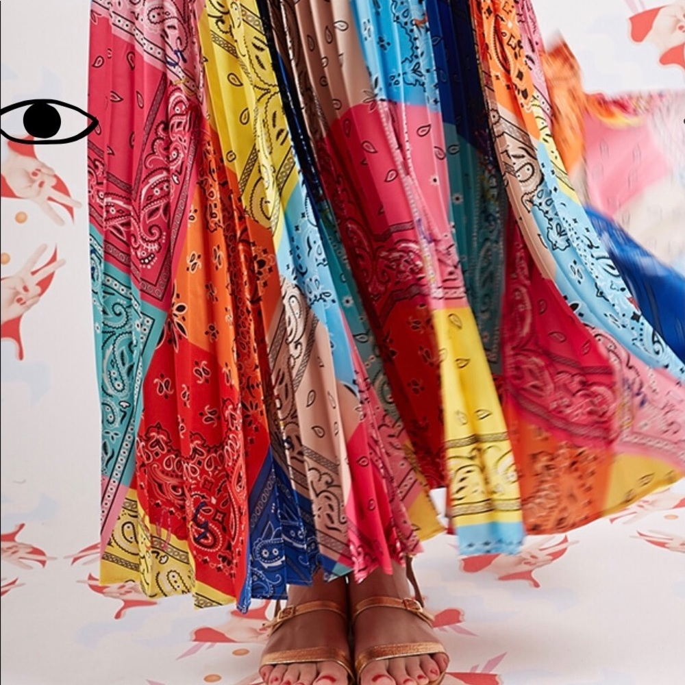 NWOT 5 Progress Bandana Print Pleated Skirt Medium